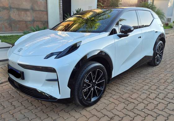 ZEEKR X 66 KW ELÉTRICO PREMIUM